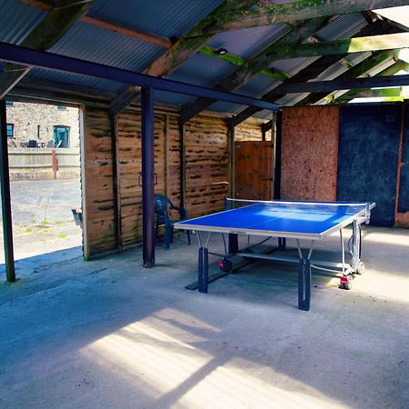 The Big Cwtch Shepherd'S Hut Kidwelly Exteriör bild